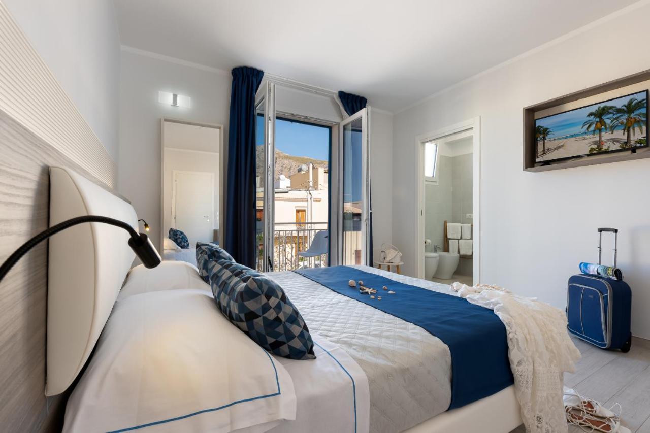 Standard Double or Twin Room with Balcony,1112413800:JPEG