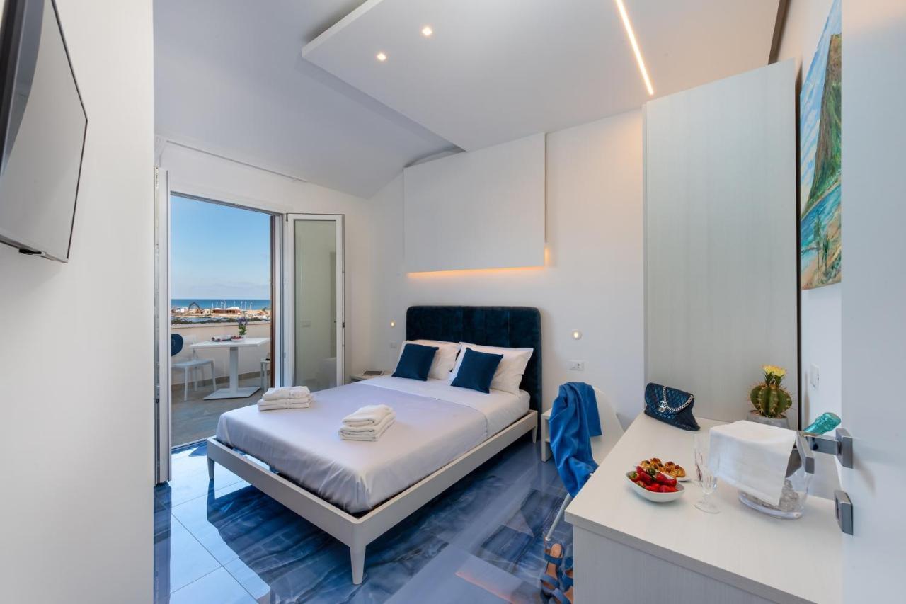 Deluxe Double Room Balcony Sea View,1201698511:JPEG