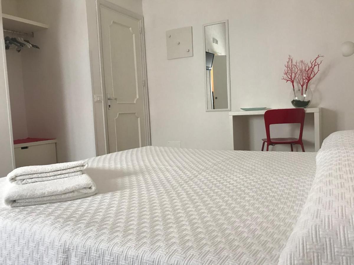 Single Room with Private Bathroom