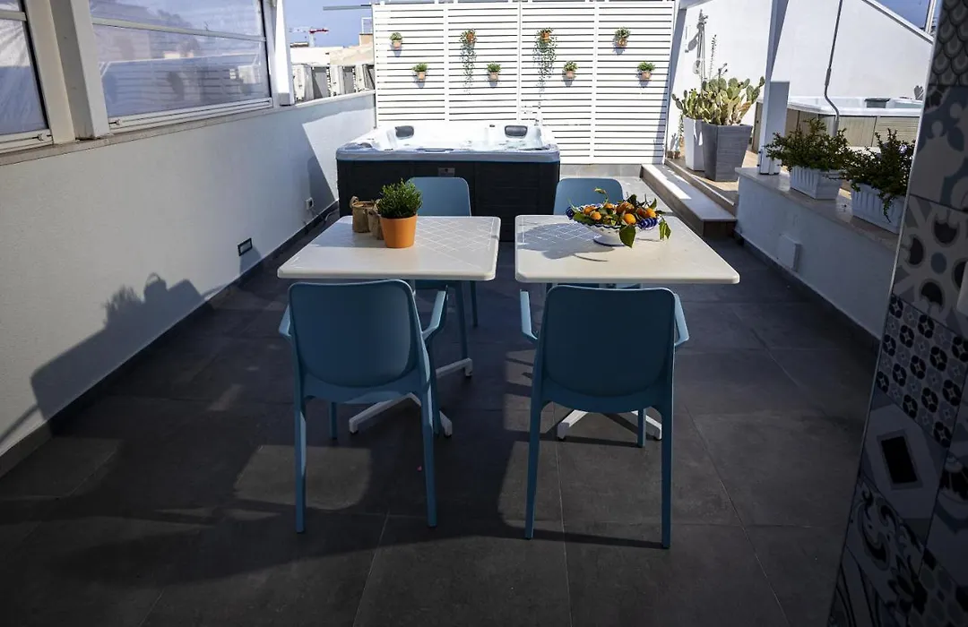 Acquaro Suite-1