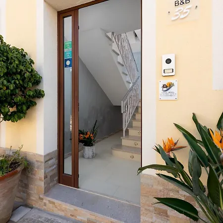 B&B A Casa Di Aurora Rooms-3